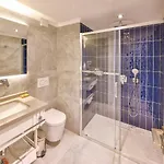 Jasmine Hotel *