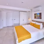 Jasmine Hotel *