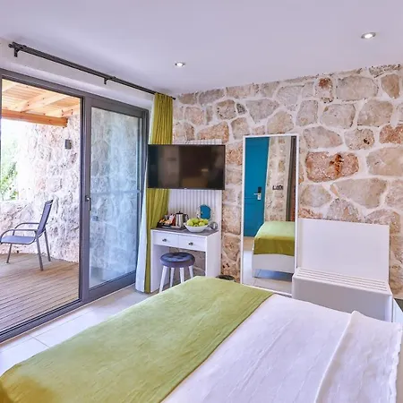 Jasmine Otel *